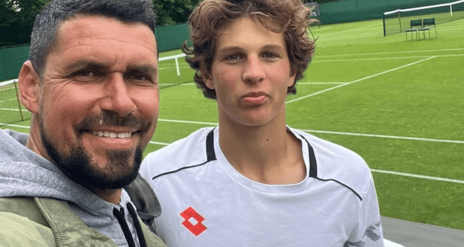 Hănescu laudă performanța de la Roland Garros a sportivului său bursier de la Academie, Ștefan Haită Hănescu laudă performanța de la Roland Garros a sportivului său bursier de la Academie, Ștefan Haită